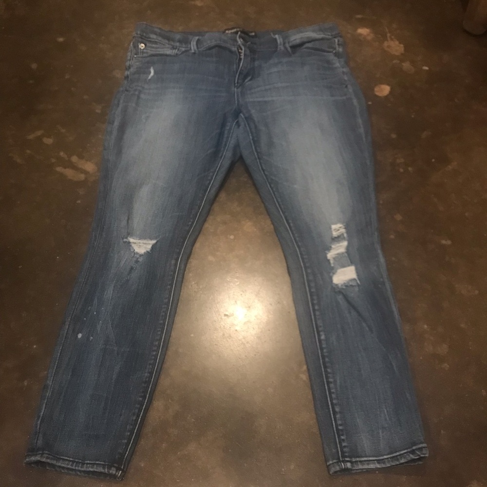 Express cropped jean. Size 12